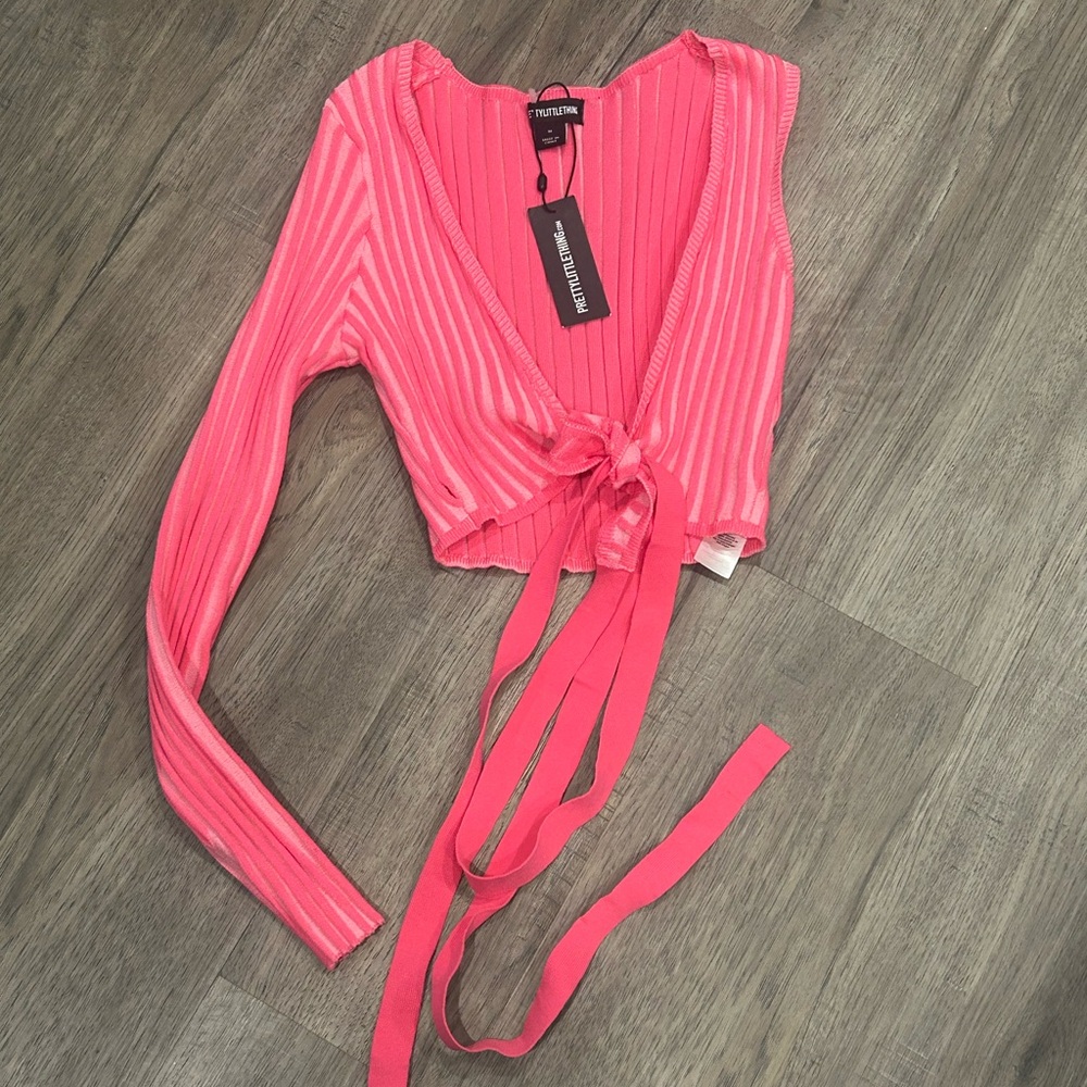 PrettyLittleThing Pink Ribbed Crop Top - Picture 6 of 6